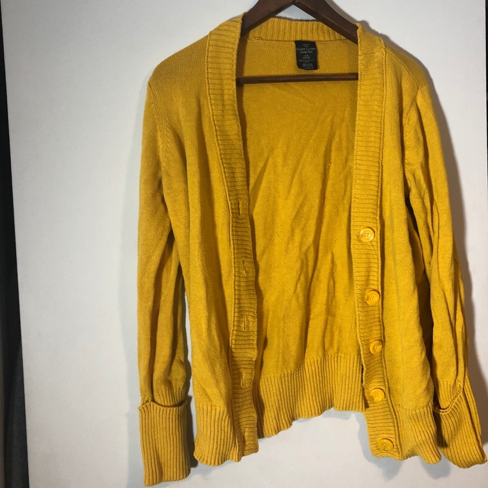 Yellow sweater